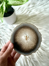 Load image into Gallery viewer, Geode inspired coasters