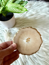 Load image into Gallery viewer, Geode resin Coasters