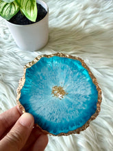 Load image into Gallery viewer, Geode resin Coasters
