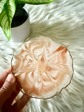 Load image into Gallery viewer, Geode inspired coasters
