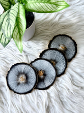 Load image into Gallery viewer, Geode inspired coasters
