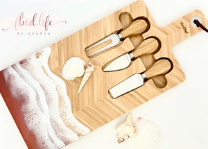Cheeseboard set with magnetic knife set